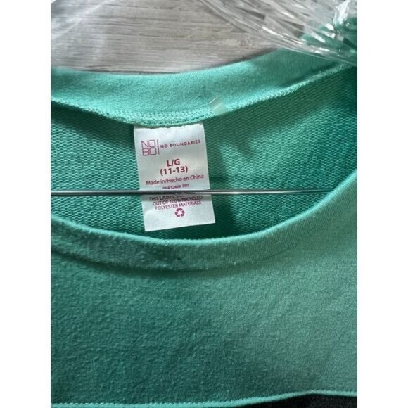 No Boundaries Juniors Colorblock Top‎ Large NWOT - Picture 4 of 4